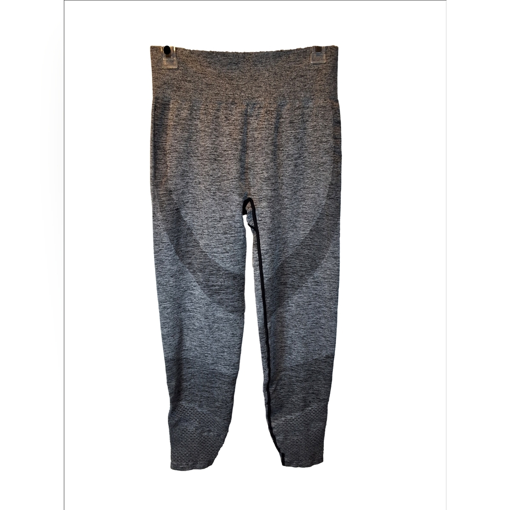 New Year, New You: Conquer Your Fitness Goals with Pink Victoria's Secret Pants